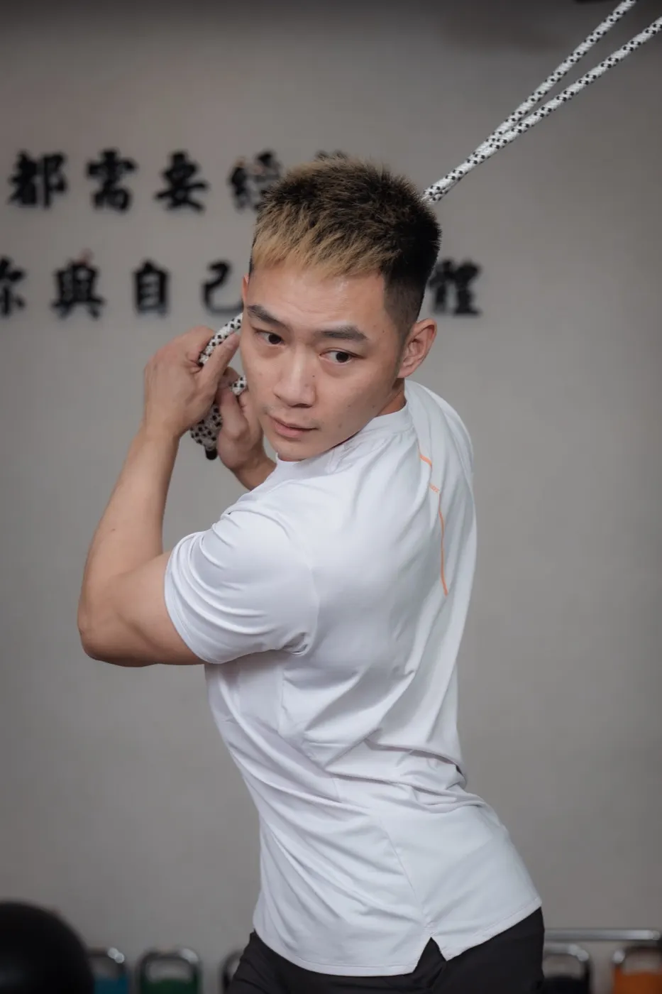 純浪力量共同創辦人周浪於重量訓練區